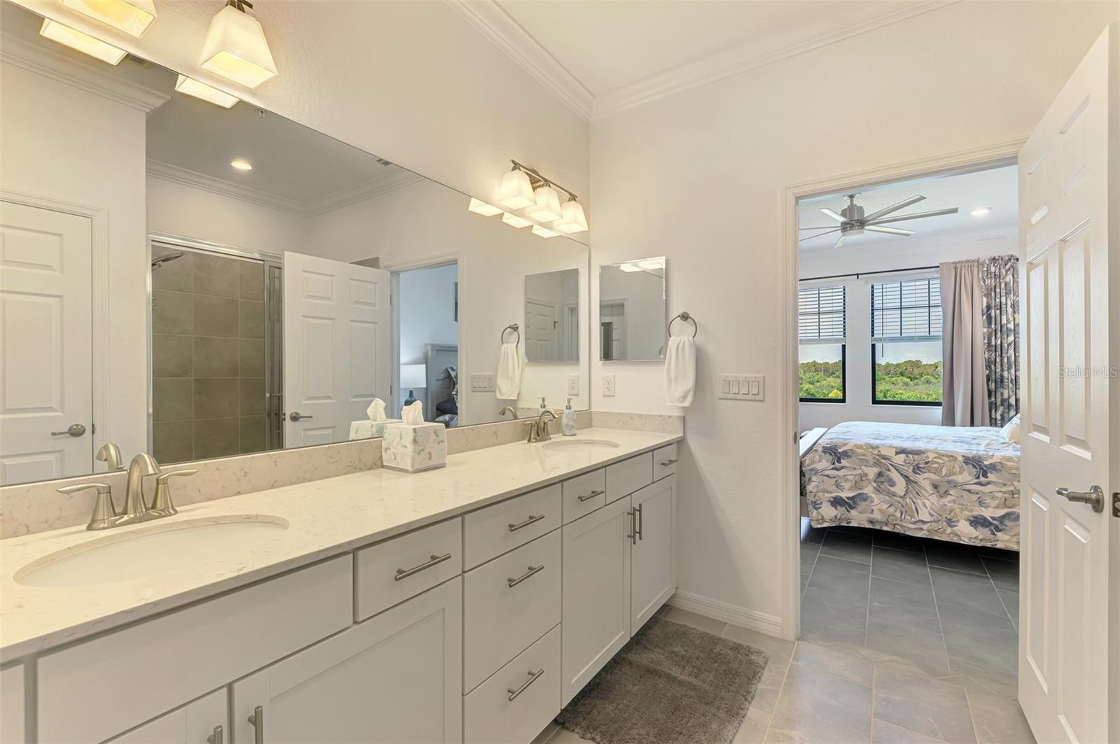 Image 39 of 92 For 10213 Staggerbush Drive 202