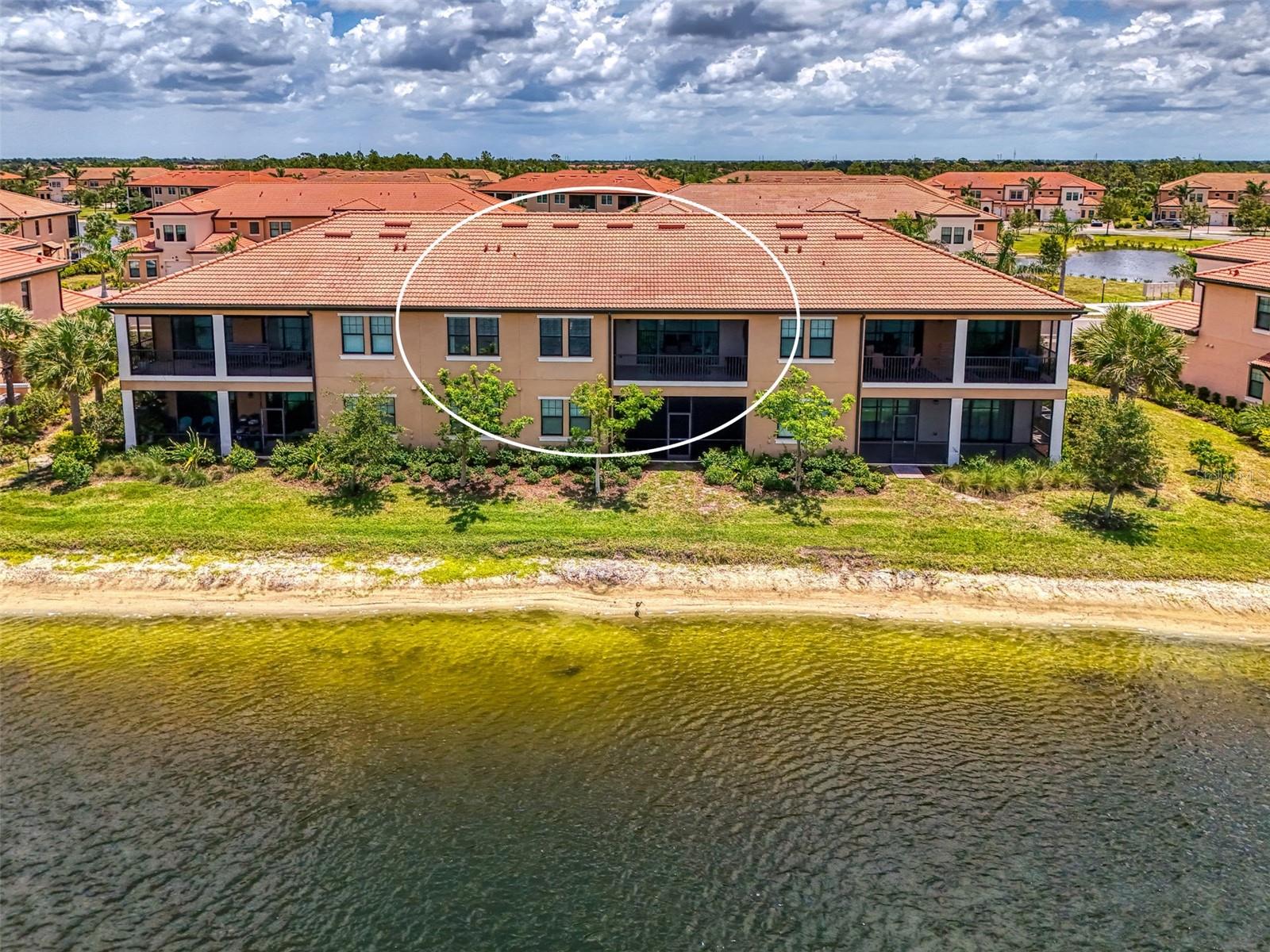 Image 50 of 92 For 10213 Staggerbush Drive 202