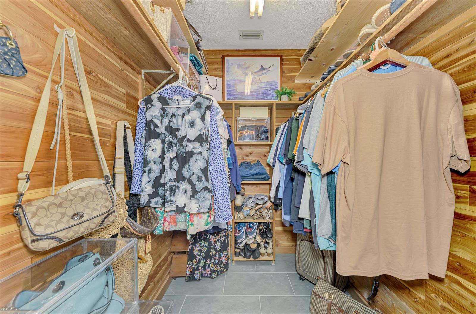 Image 47 of 100 For 829 Harbor Drive S