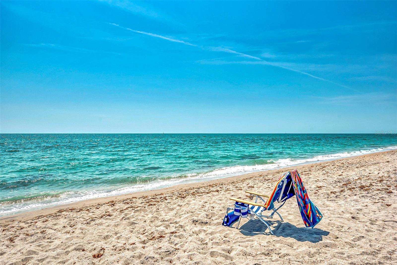 Image 77 of 100 For 829 Harbor Drive S