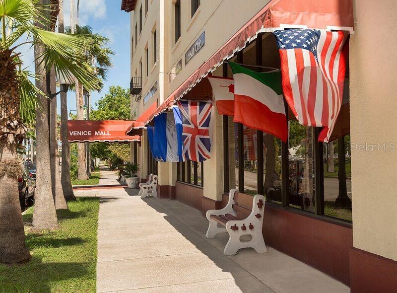 Image 81 of 100 For 829 Harbor Drive S