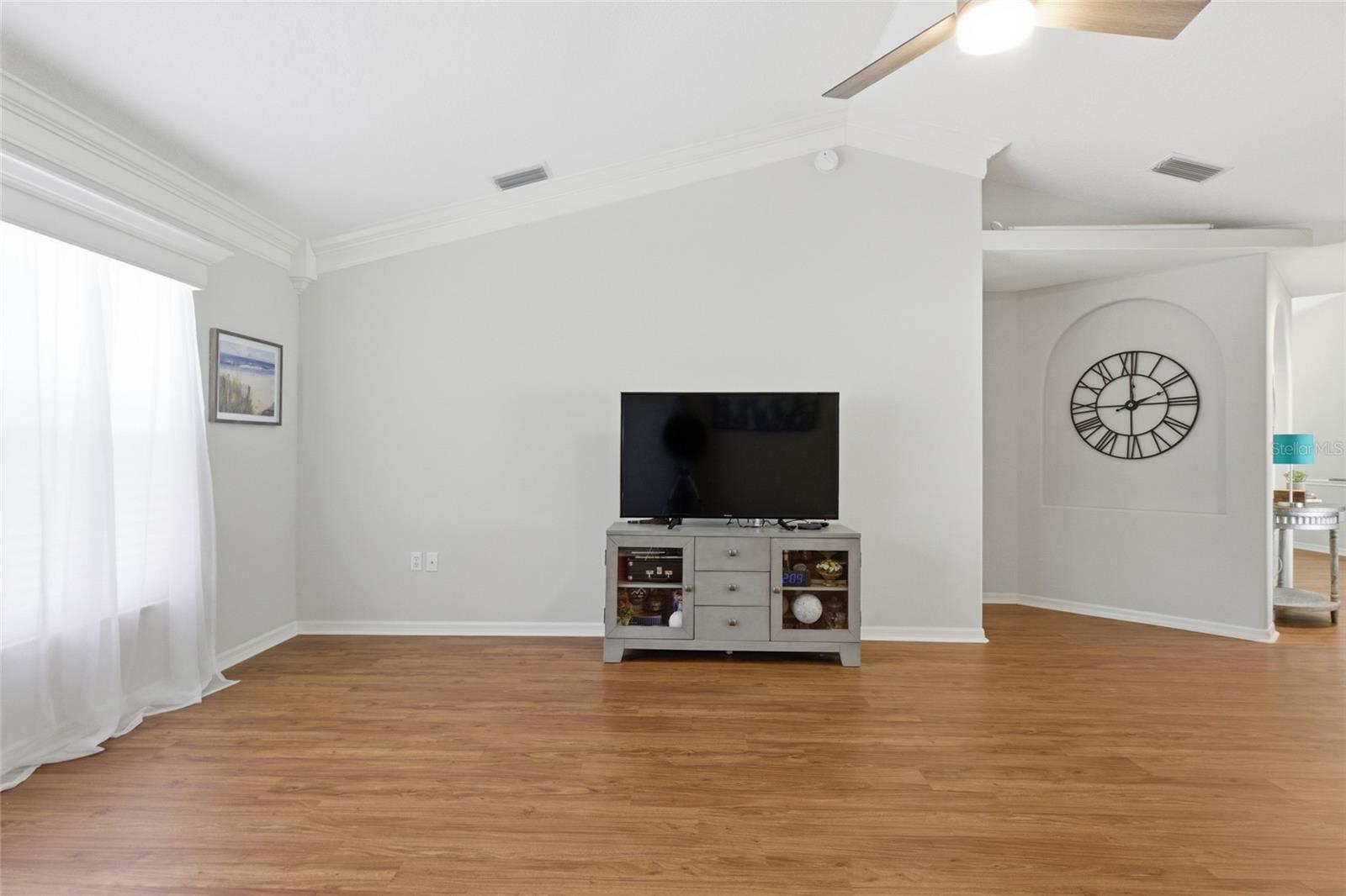 Image 13 of 43 For 1032 Harbor Town Drive