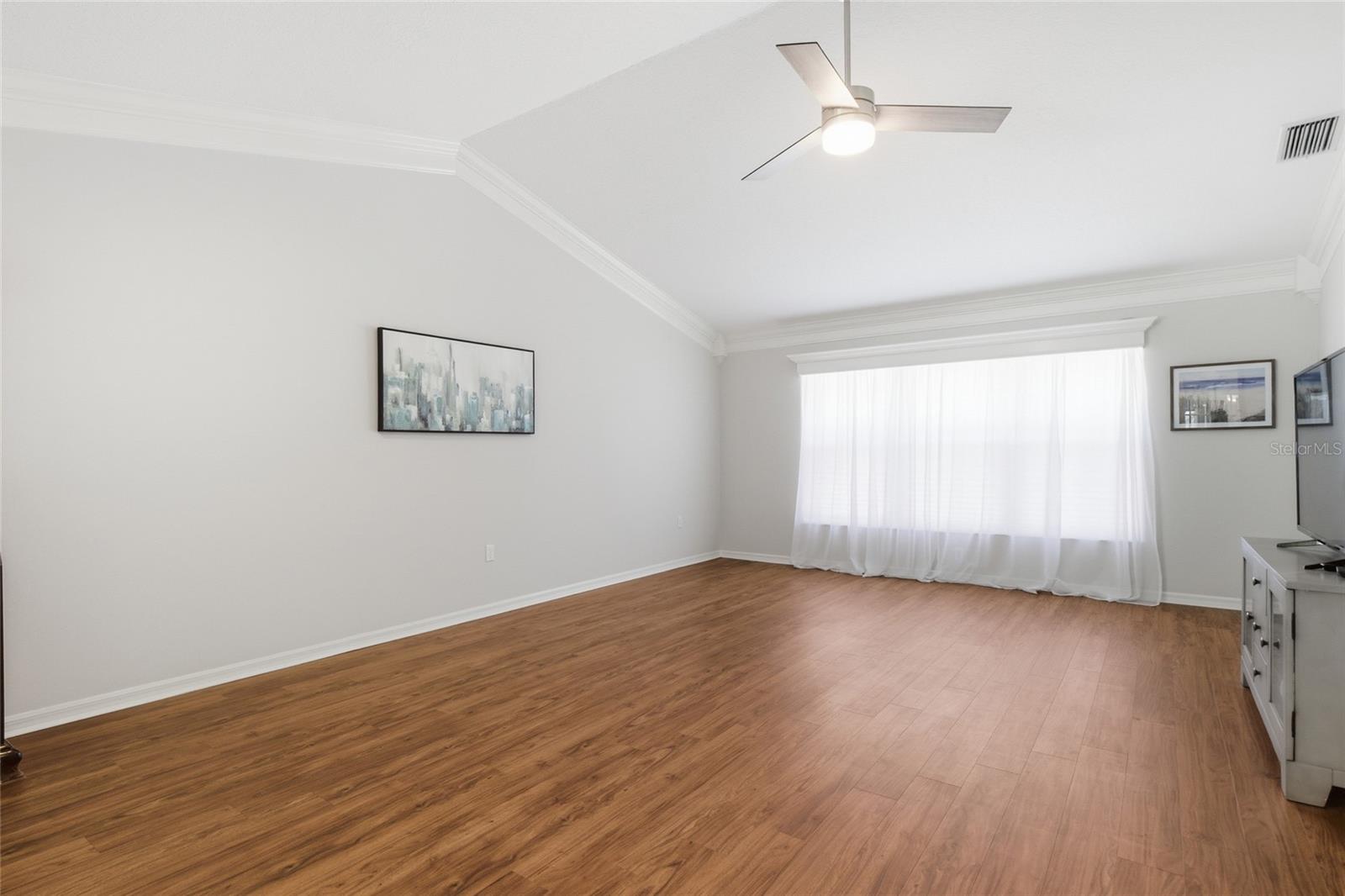 Image 14 of 43 For 1032 Harbor Town Drive