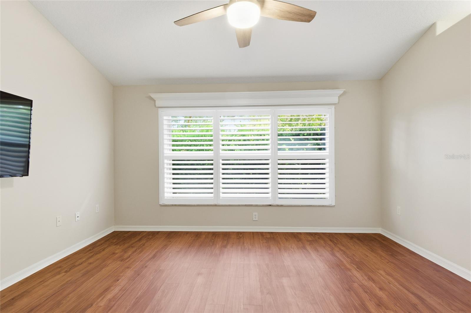 Image 25 of 43 For 1032 Harbor Town Drive