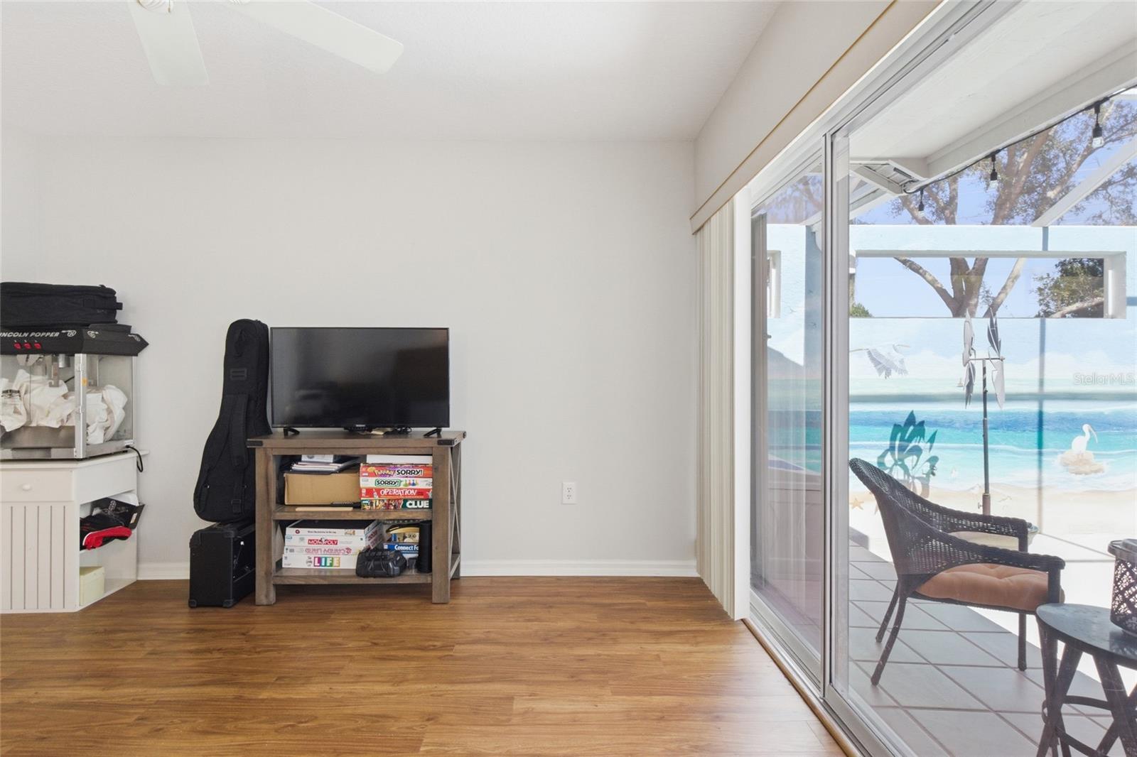 Image 33 of 43 For 1032 Harbor Town Drive