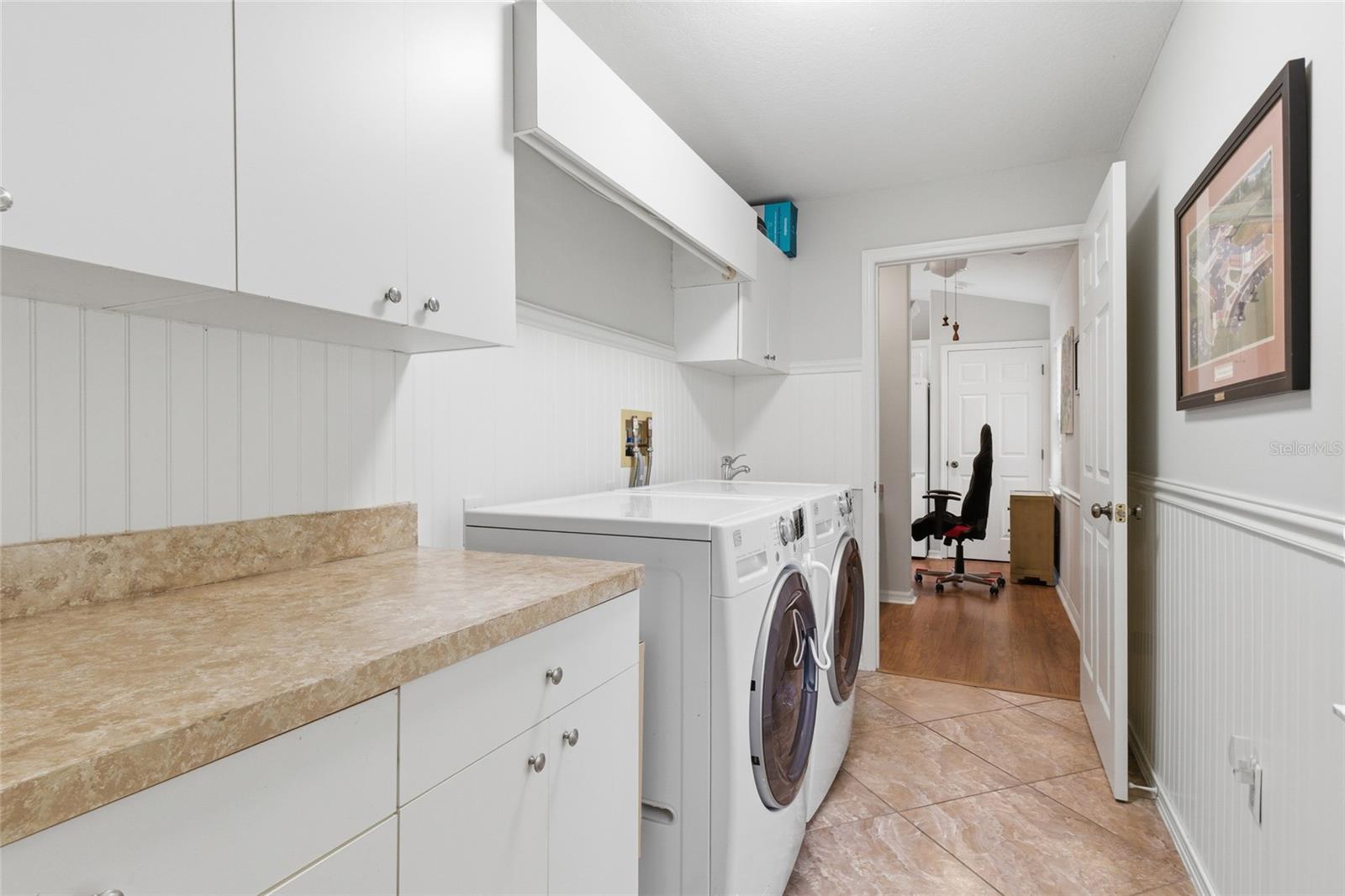 Image 36 of 43 For 1032 Harbor Town Drive