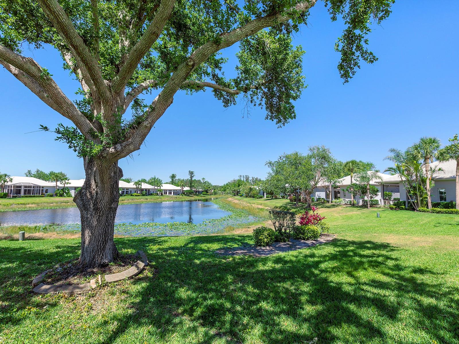 Image 24 of 45 For 643 Crossfield Circle 13