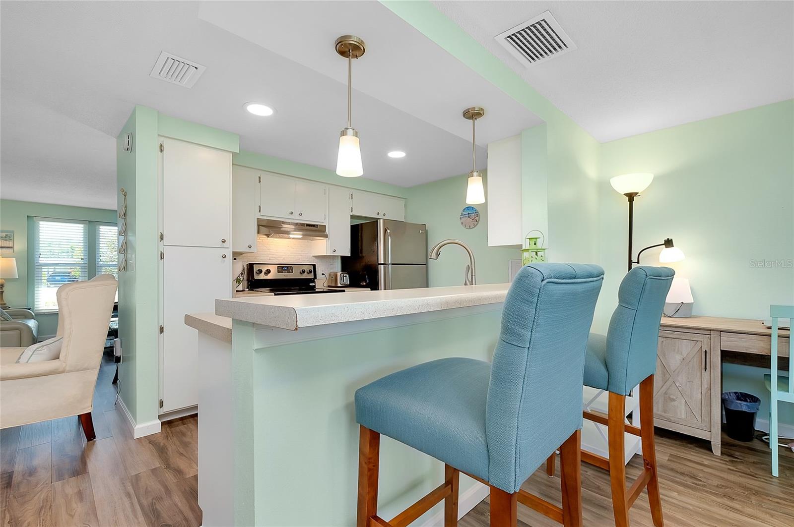 Image 25 of 48 For 616 Circlewood Drive S2-14