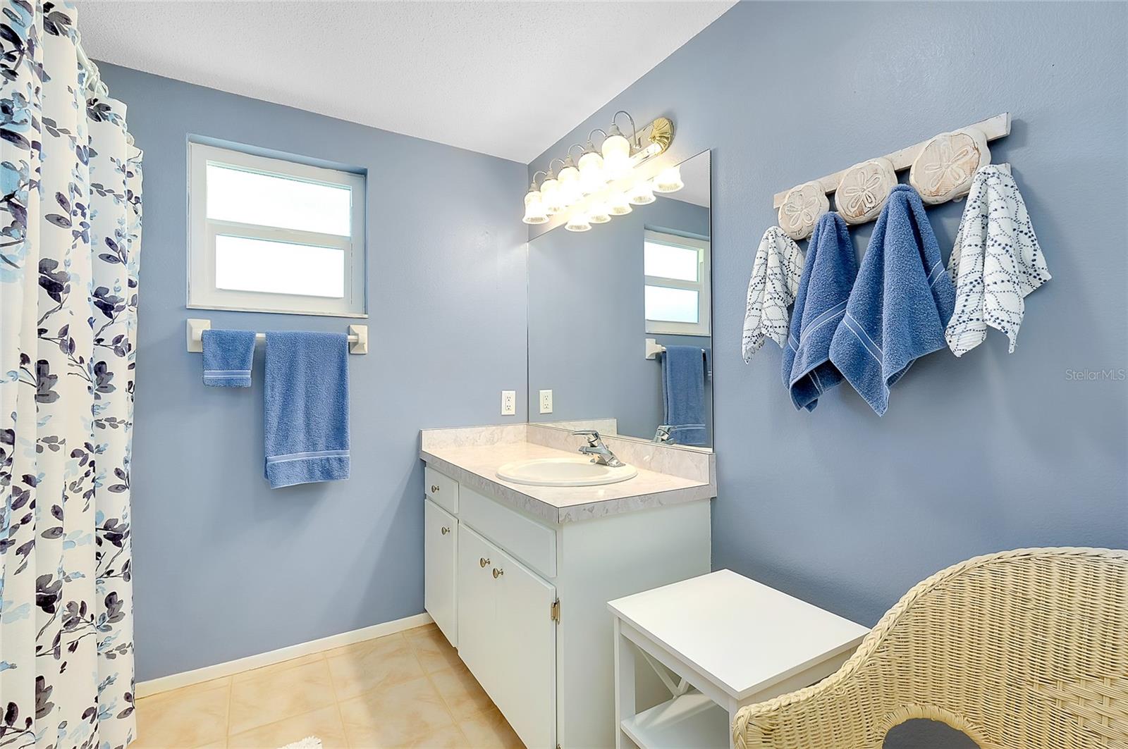 Image 29 of 48 For 616 Circlewood Drive S2-14