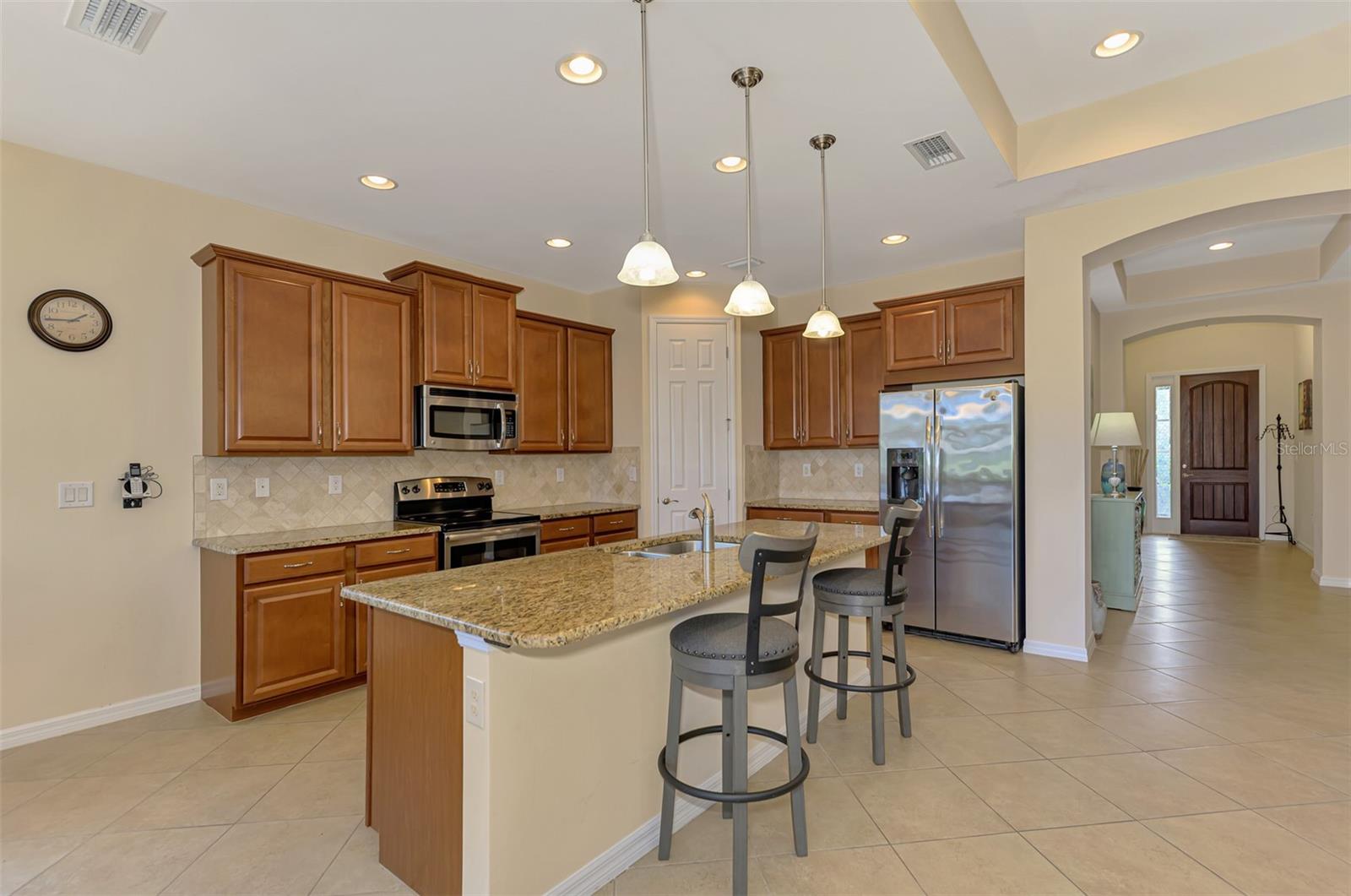 Image 11 of 69 For 1050 Bluffwood Drive