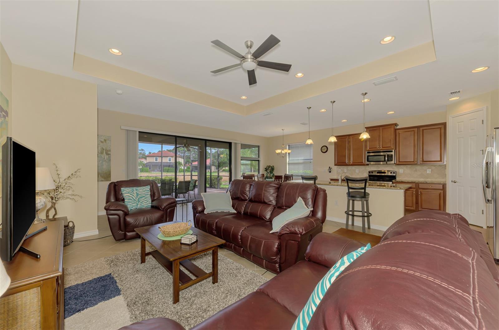Image 13 of 69 For 1050 Bluffwood Drive