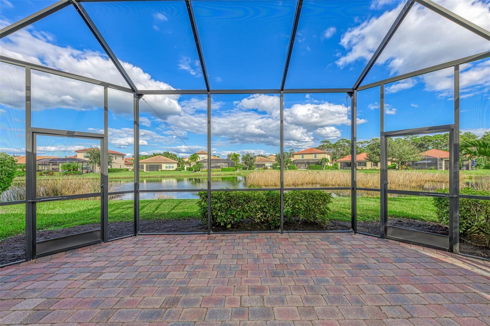 Image 48 of 69 For 1050 Bluffwood Drive