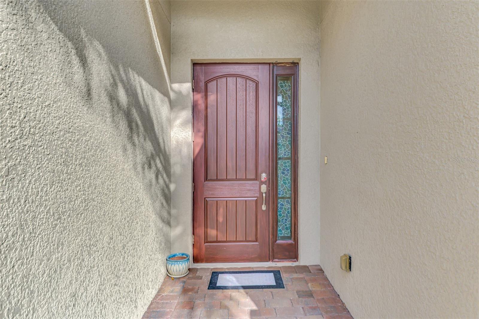 Image 5 of 69 For 1050 Bluffwood Drive