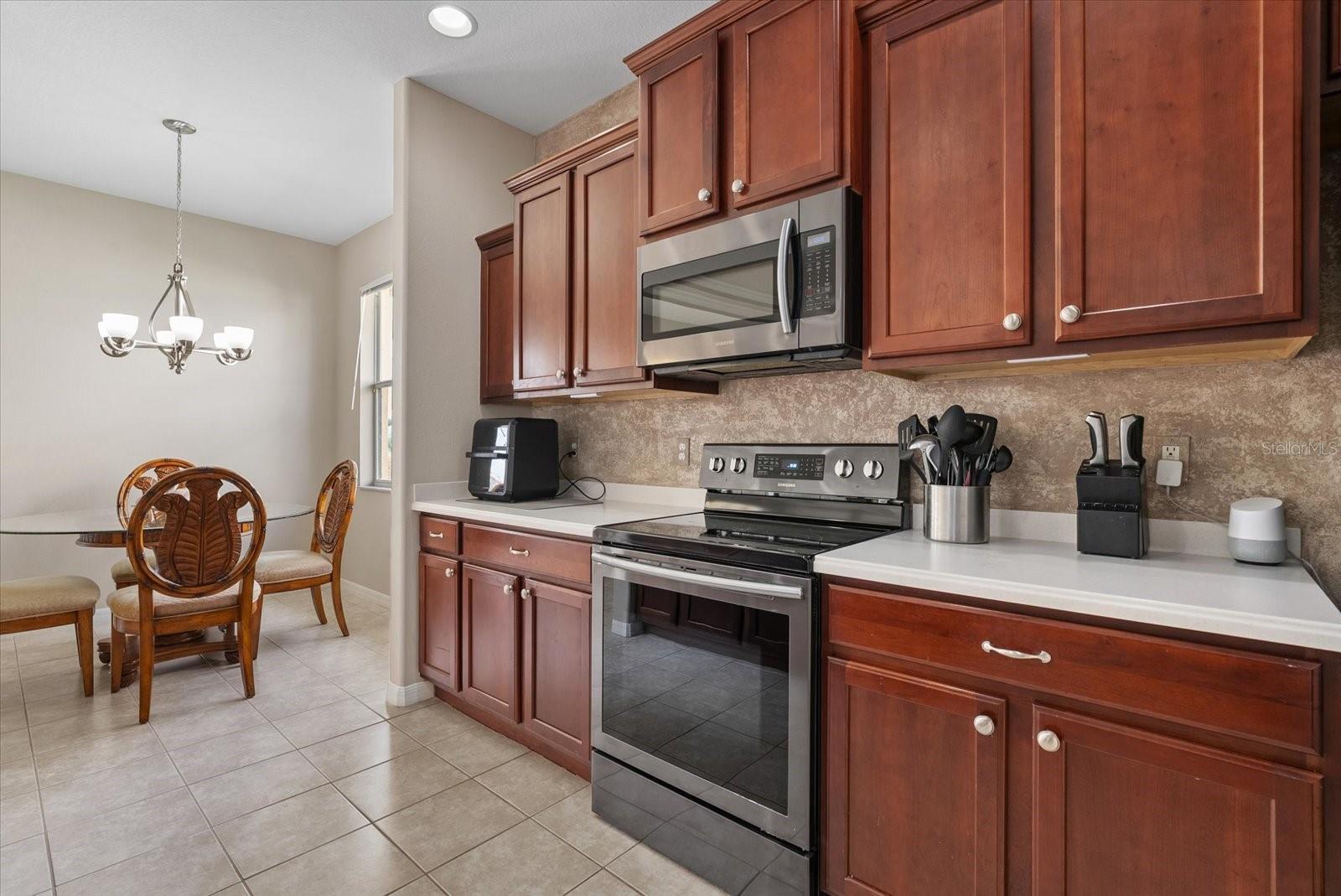 Image 14 of 52 For 6227 French Creek Court