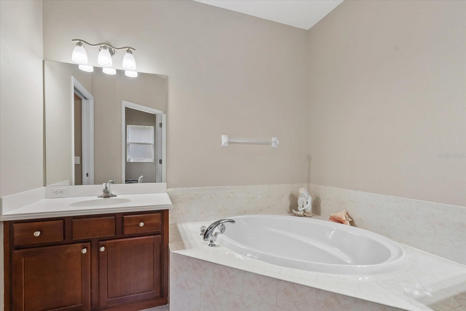 Image 24 of 52 For 6227 French Creek Court