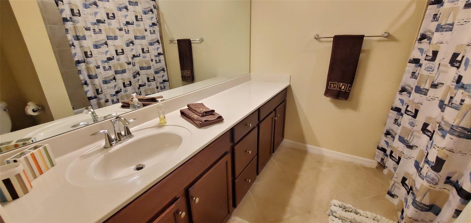 Image 12 of 34 For 20229 Lagente Circle