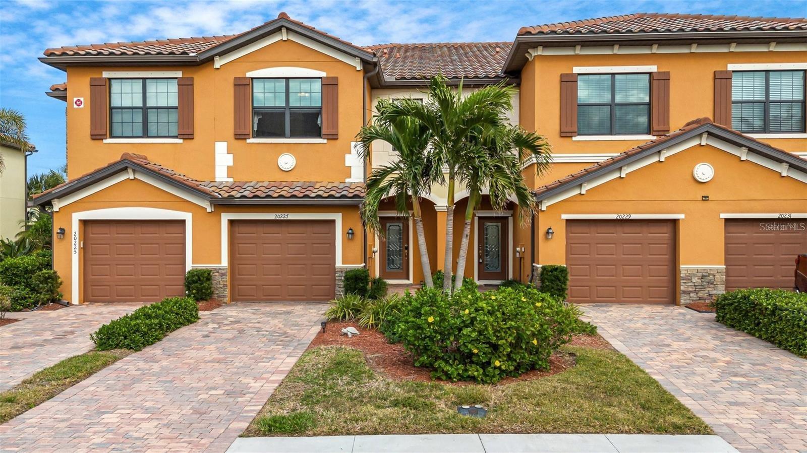 Image 25 of 34 For 20229 Lagente Circle