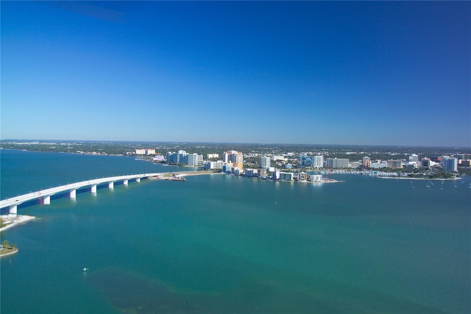 Image 30 of 34 For 20229 Lagente Circle