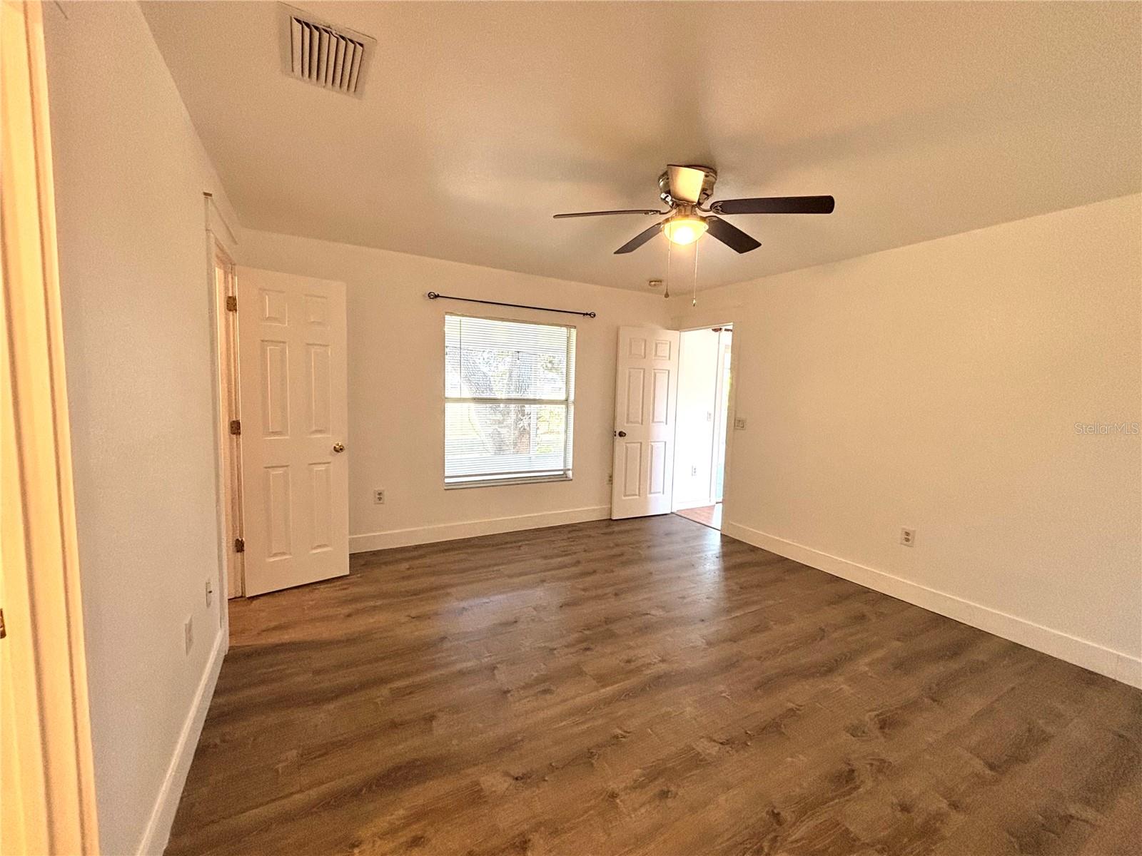 Image 10 of 41 For 1114 Narramore Street