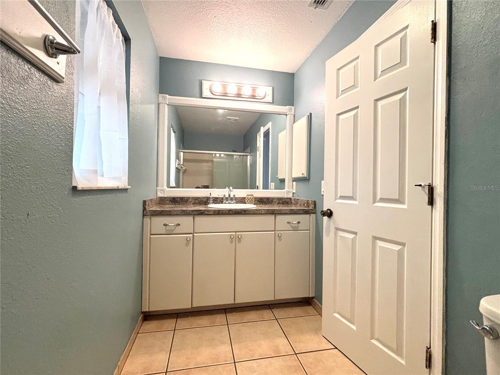 Image 11 of 41 For 1114 Narramore Street