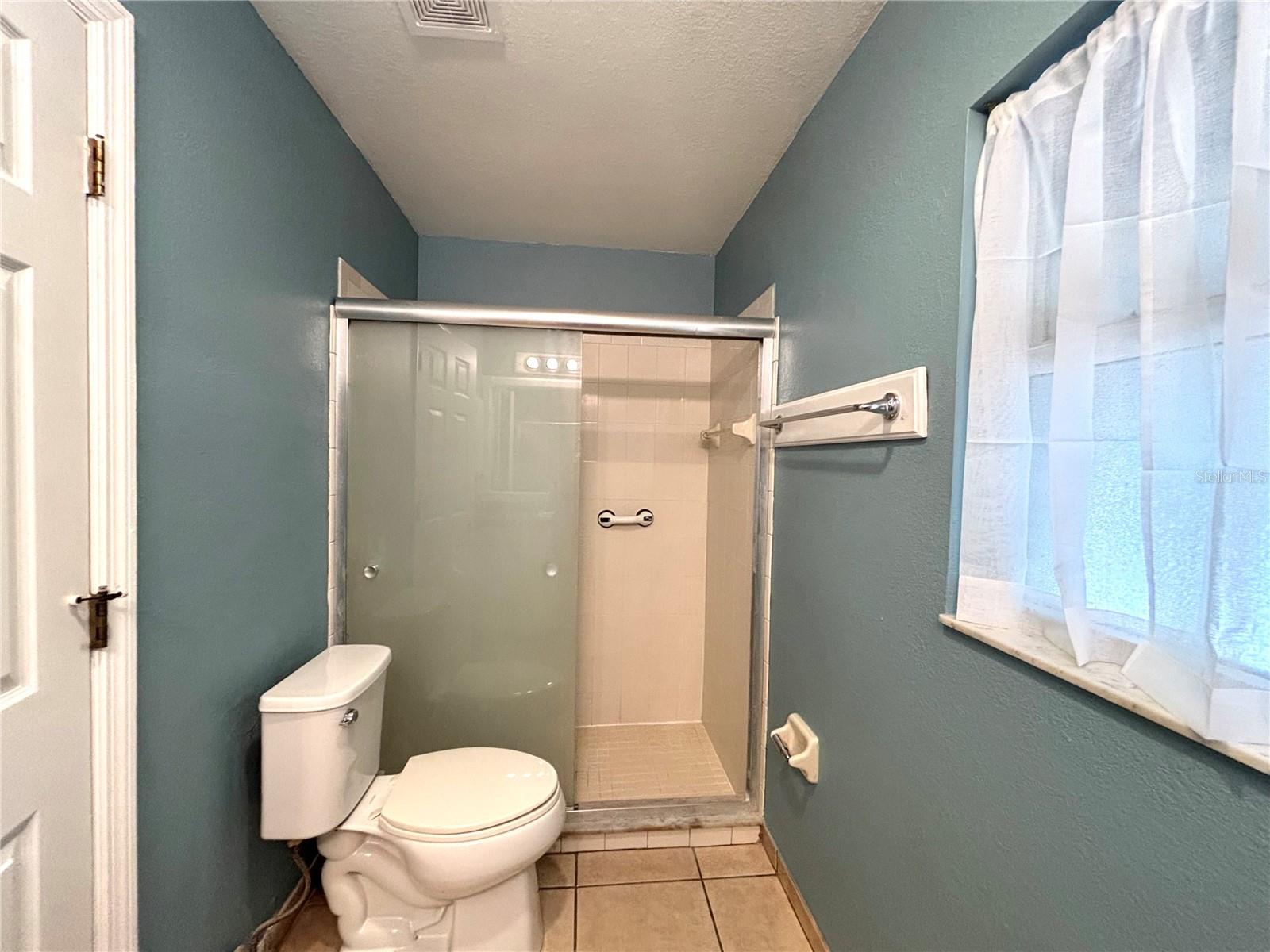 Image 12 of 41 For 1114 Narramore Street