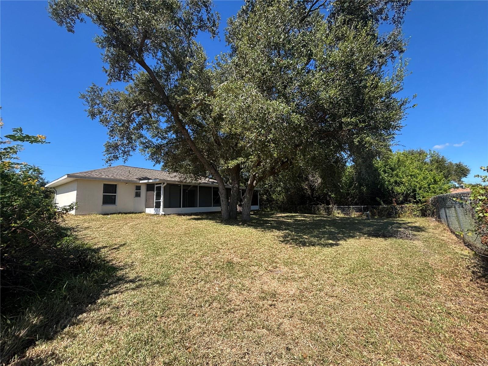 Image 31 of 41 For 1114 Narramore Street