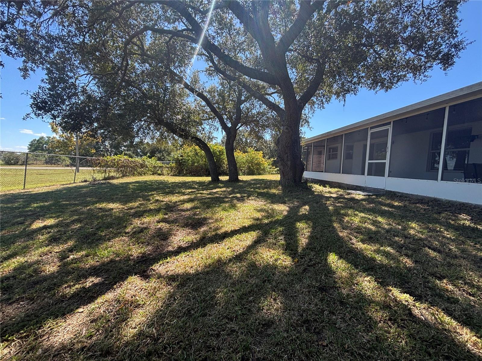 Image 32 of 41 For 1114 Narramore Street