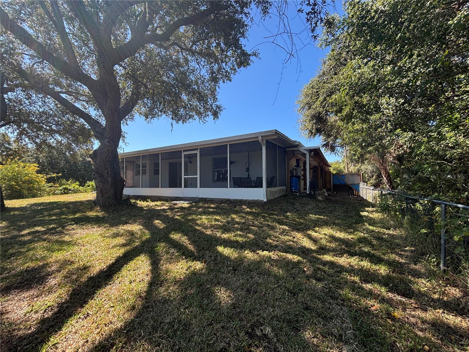 Image 33 of 41 For 1114 Narramore Street