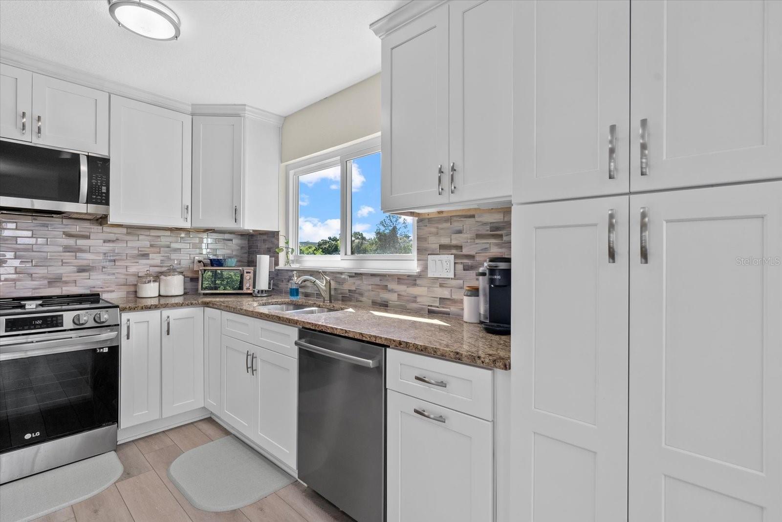 Image 16 of 44 For 4421 Mongite Road