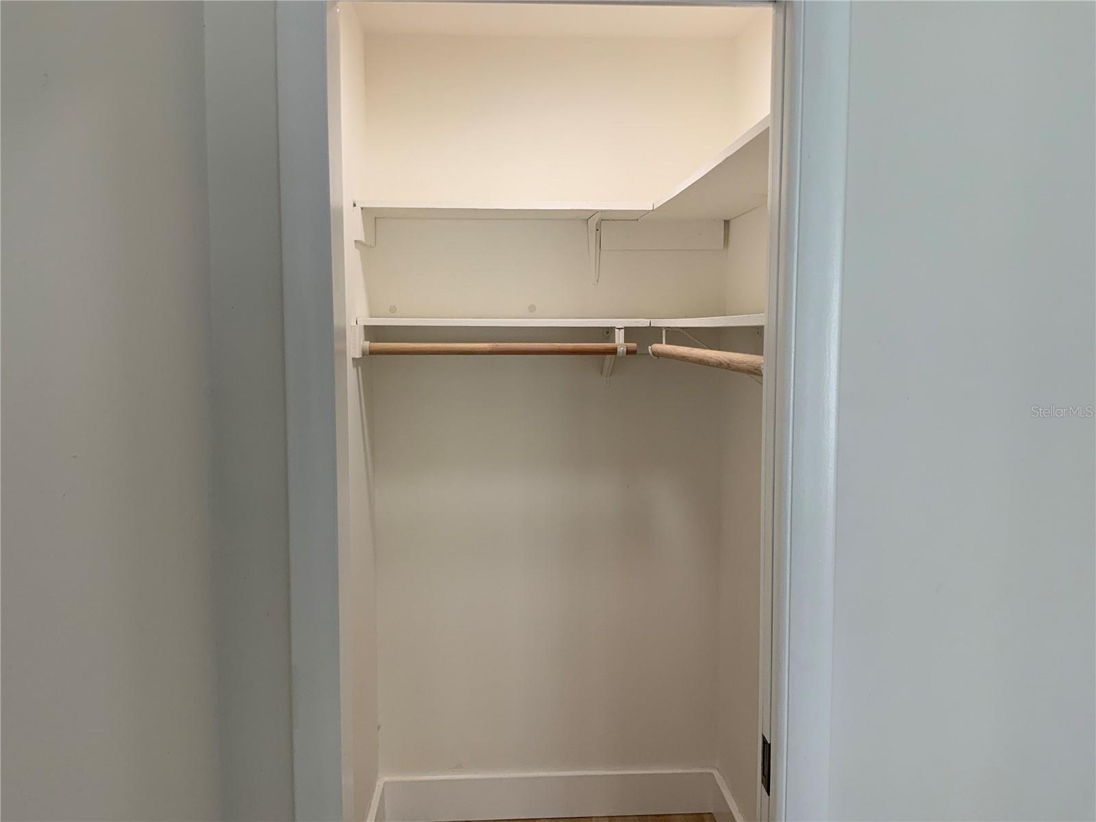 Image 16 of 20 For 2617 Riverbluff Parkway V151