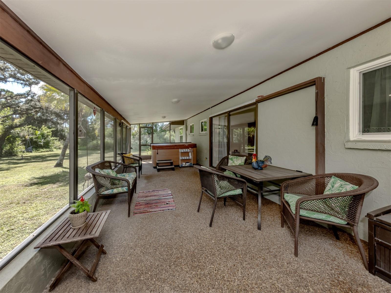 Image 16 of 36 For 1110 Gladstone Boulevard