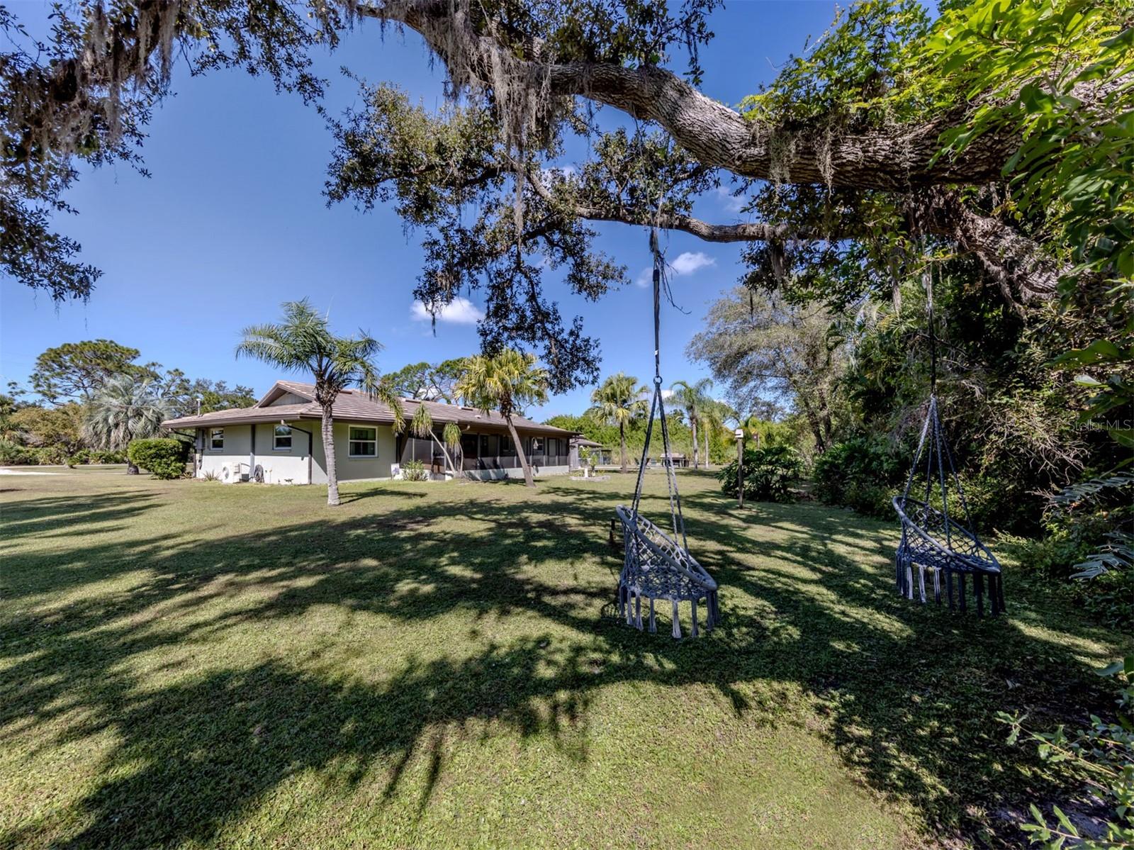 Image 17 of 36 For 1110 Gladstone Boulevard