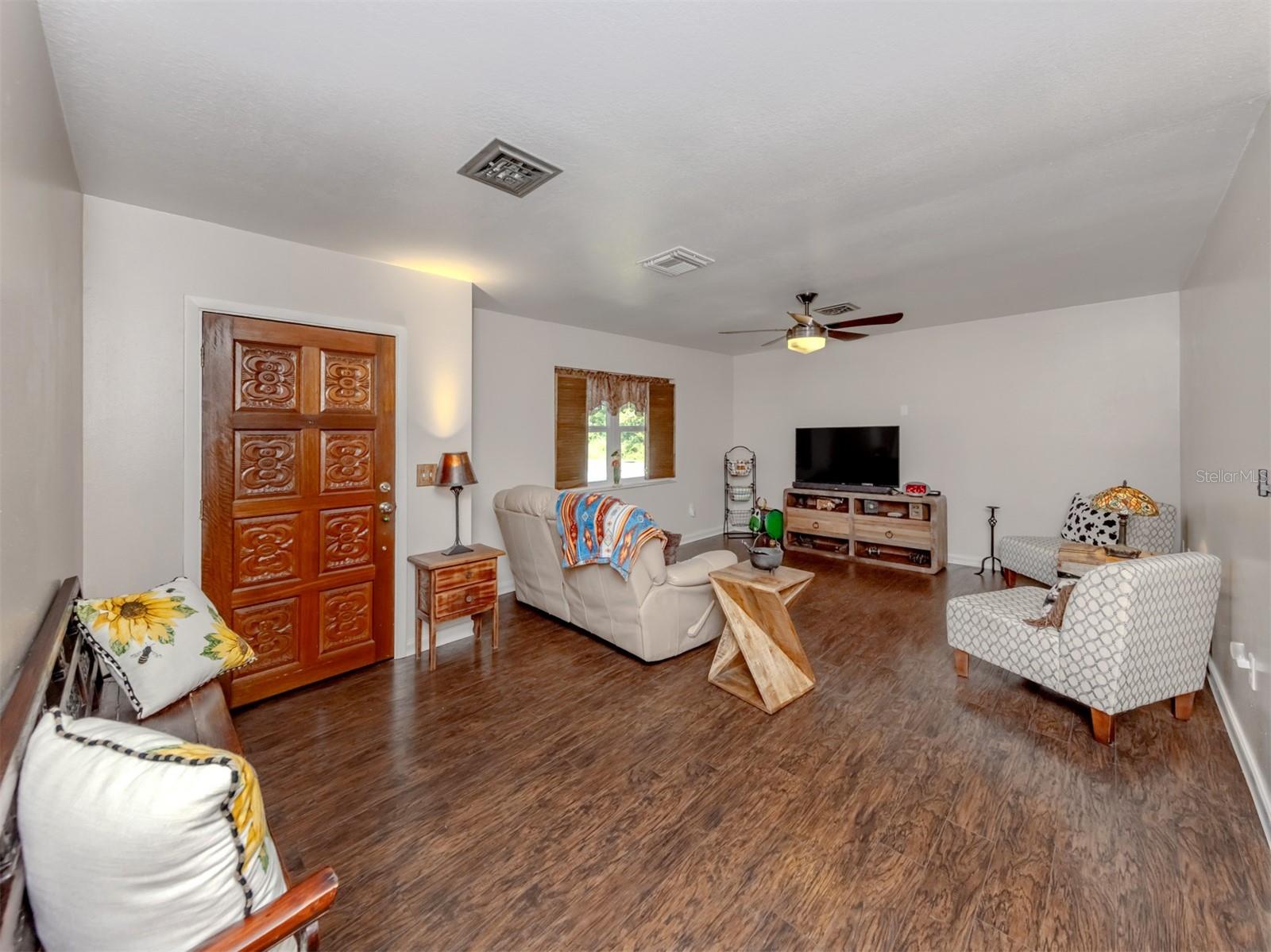 Image 6 of 36 For 1110 Gladstone Boulevard