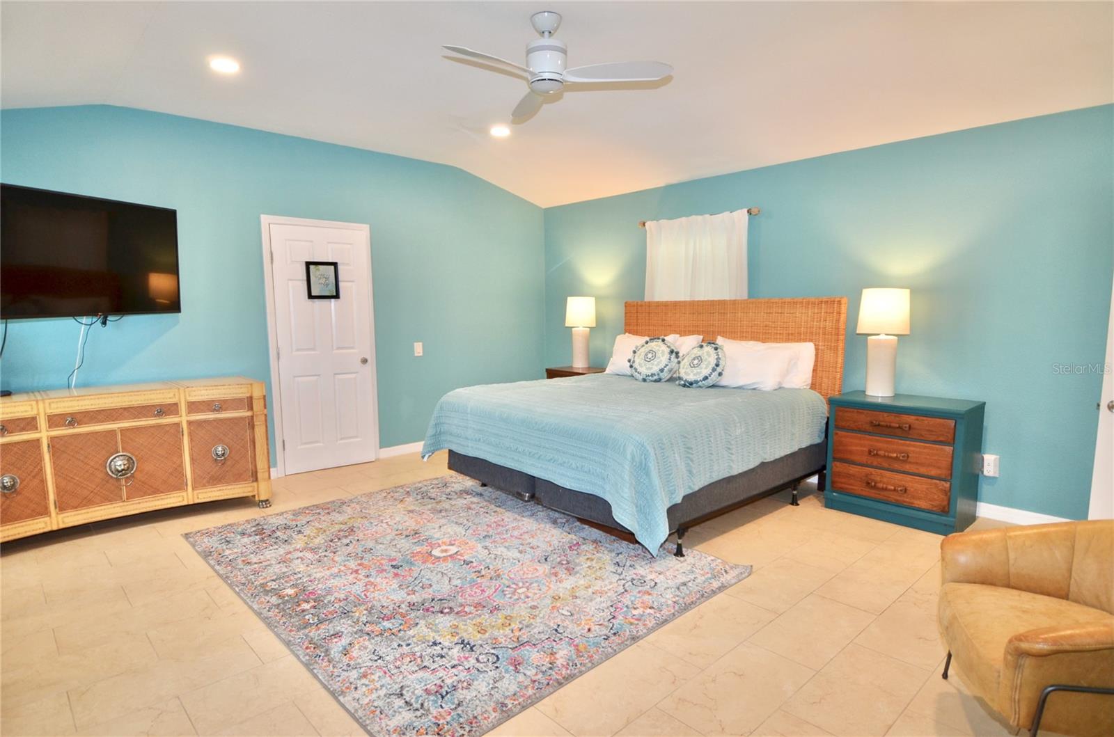 Image 20 of 85 For 411 Pameto Road