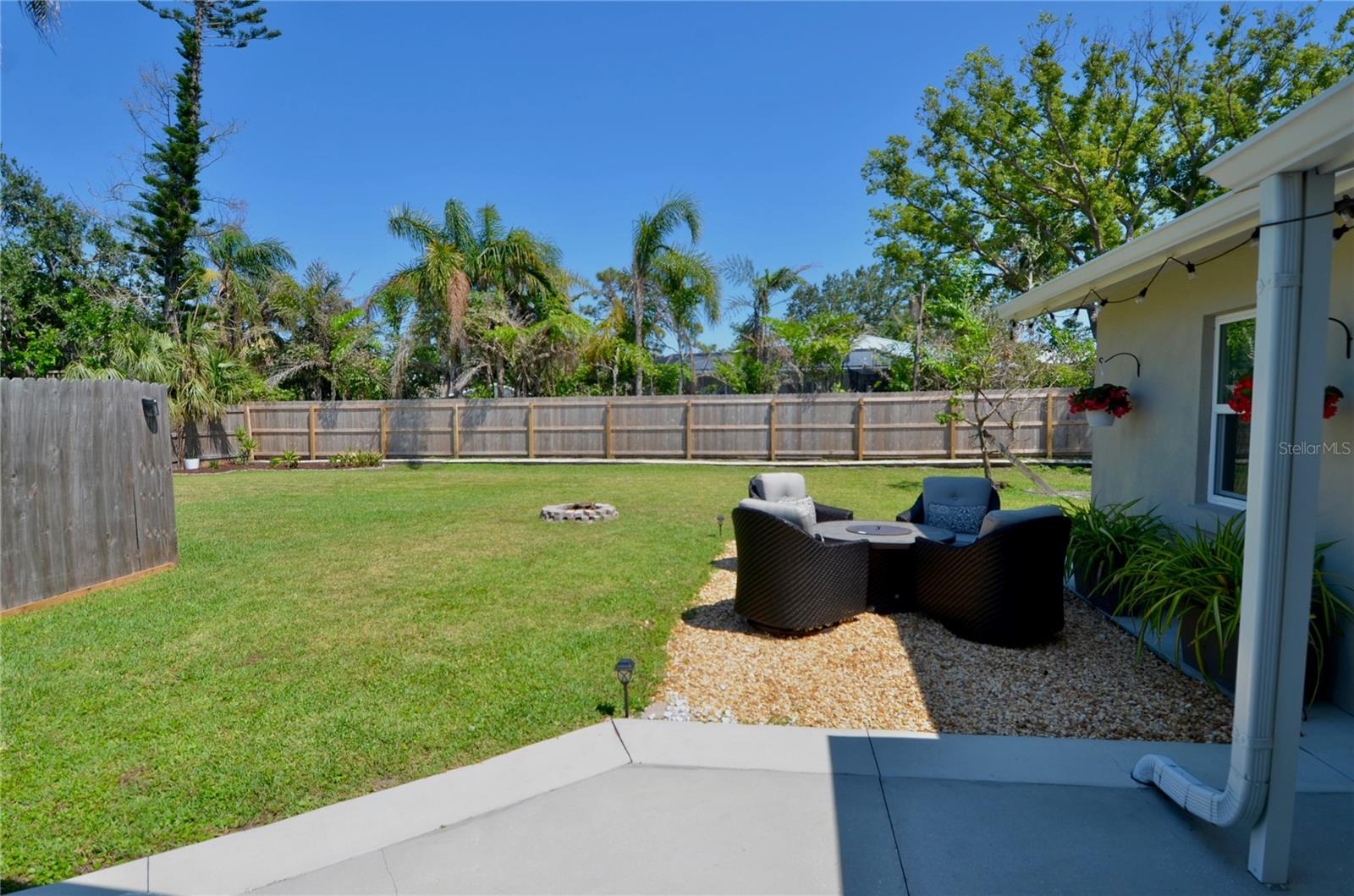 Image 34 of 85 For 411 Pameto Road