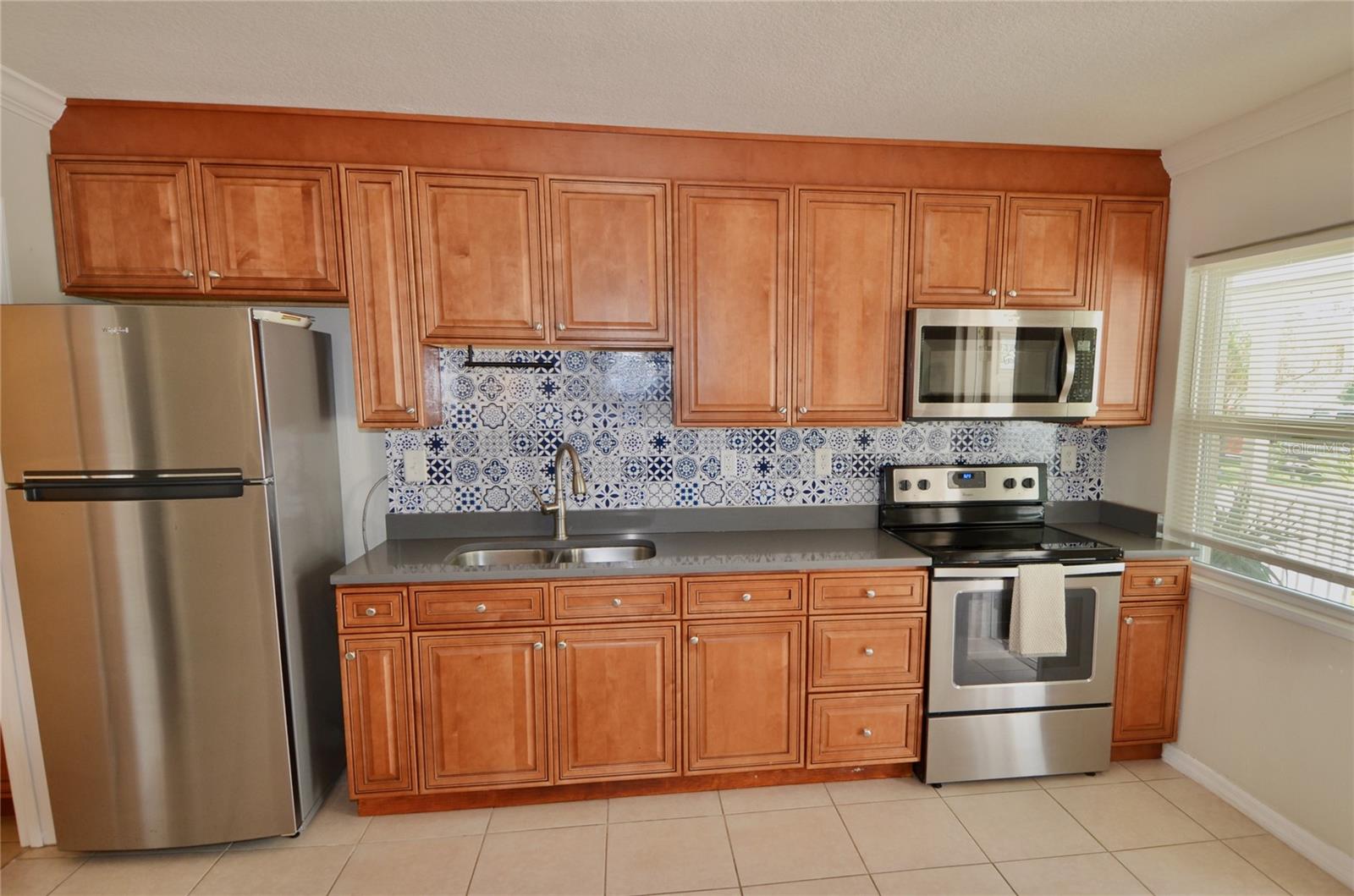 Image 39 of 85 For 411 Pameto Road