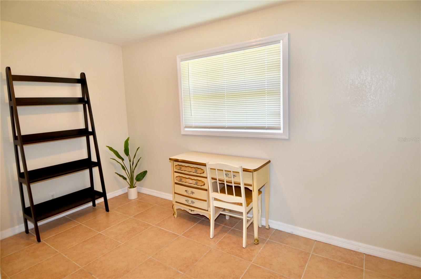 Image 50 of 85 For 411 Pameto Road