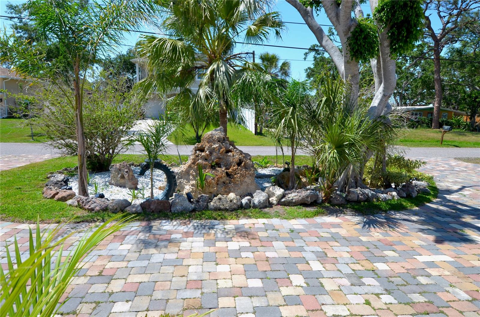 Image 64 of 85 For 411 Pameto Road