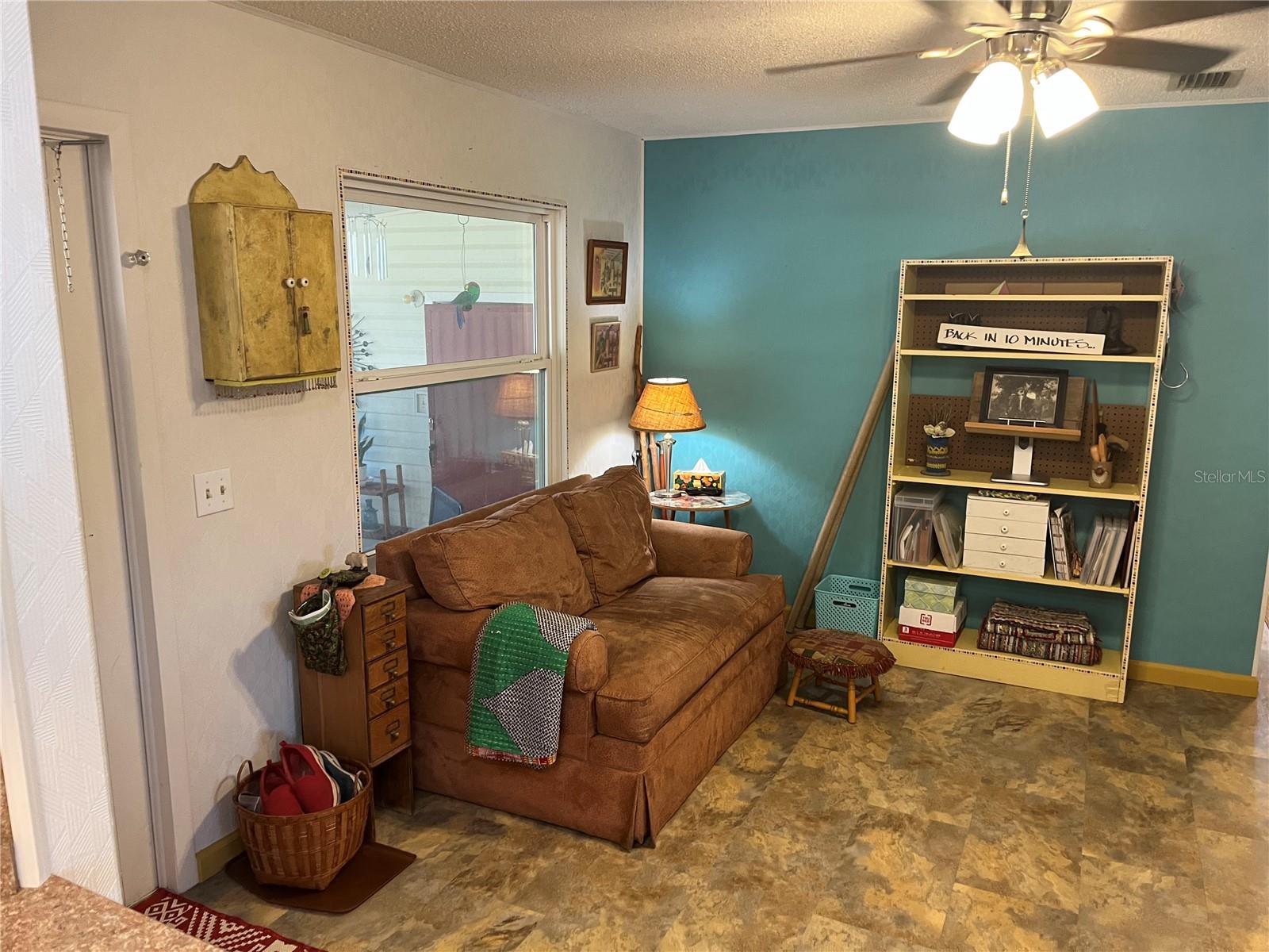 Image 16 of 47 For 878 Jolanda Circle