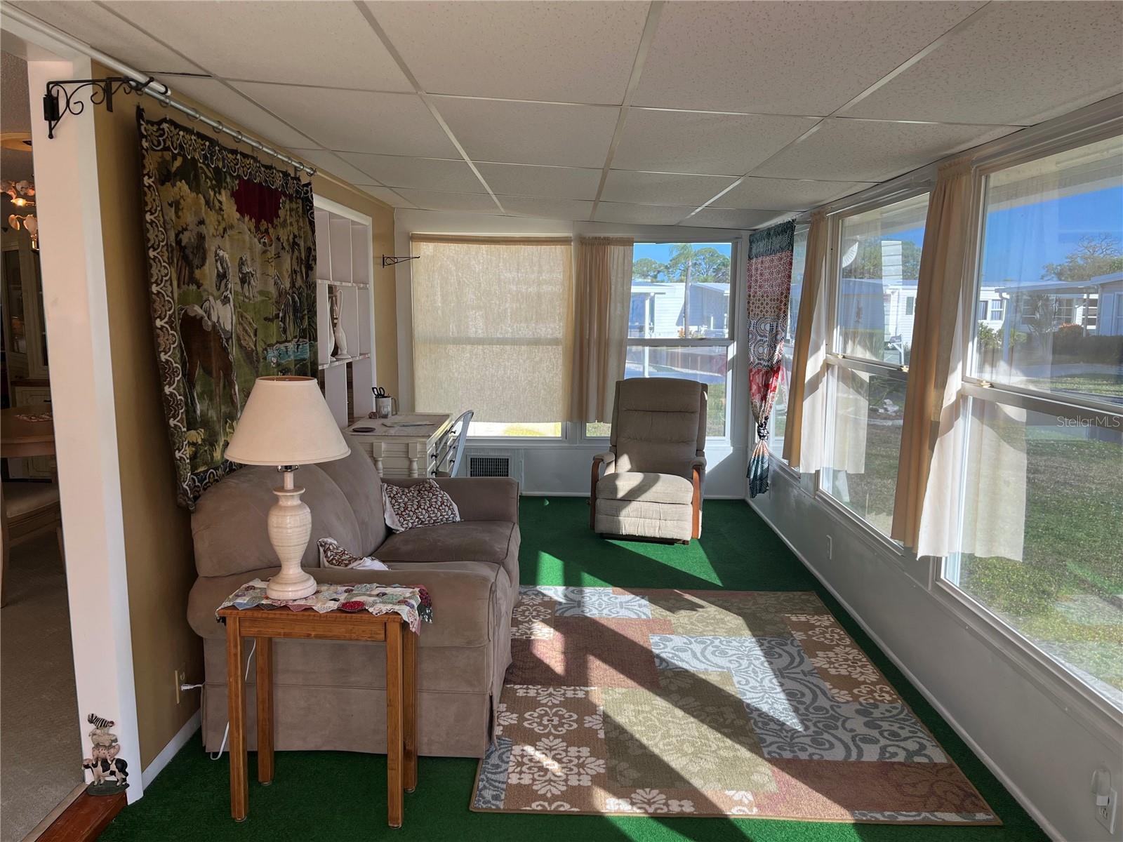 Image 27 of 47 For 878 Jolanda Circle