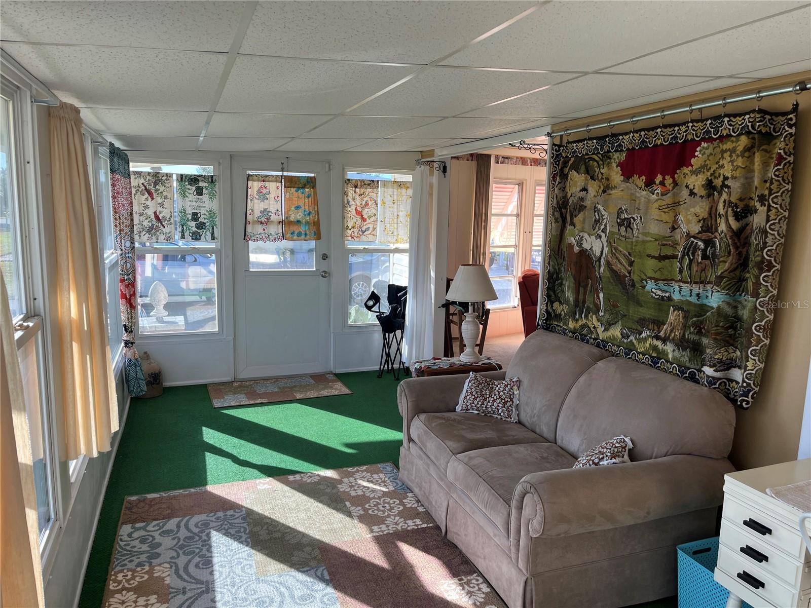 Image 29 of 47 For 878 Jolanda Circle