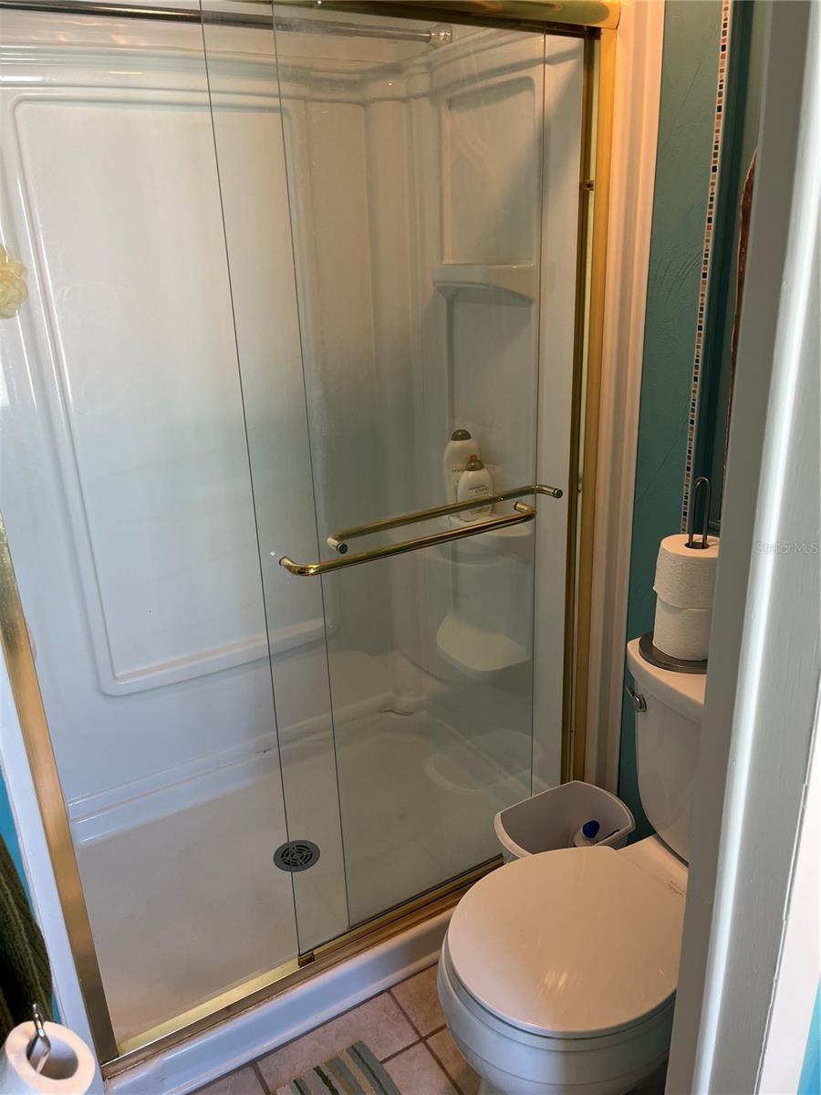 Image 43 of 47 For 878 Jolanda Circle