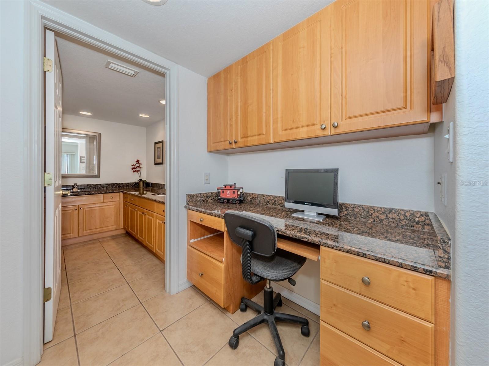 Image 18 of 43 For 601 Shreve Street 51b