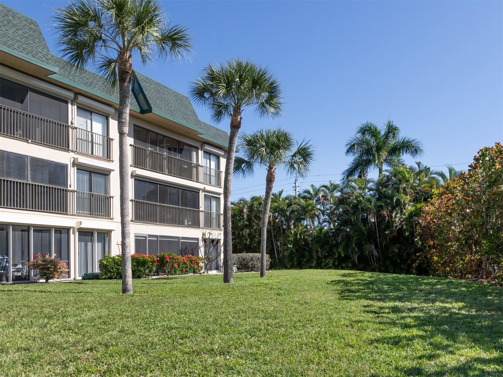 Image 32 of 43 For 601 Shreve Street 51b