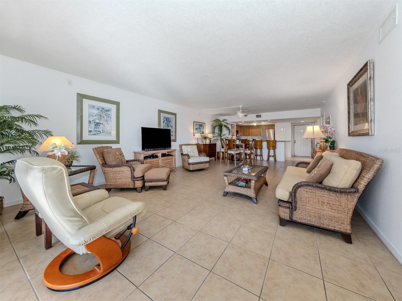 Image 7 of 43 For 601 Shreve Street 51b