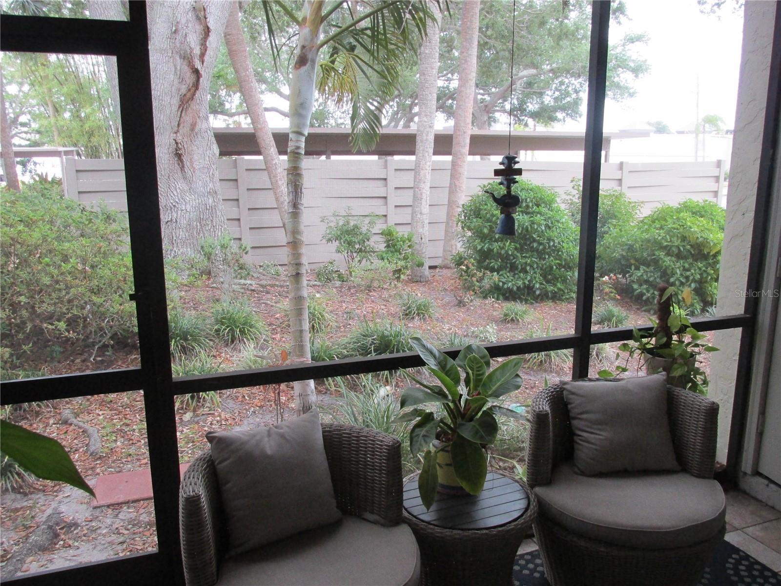 Image 8 of 10 For 622 Bird Bay Drive E 101