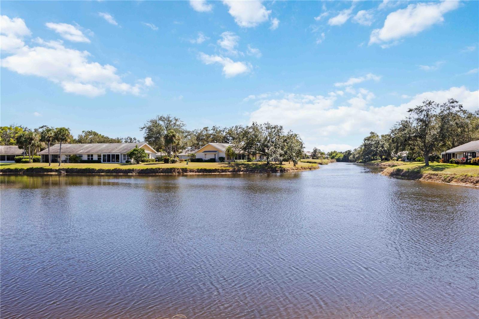 Image 31 of 81 For 214 Southampton Drive 327