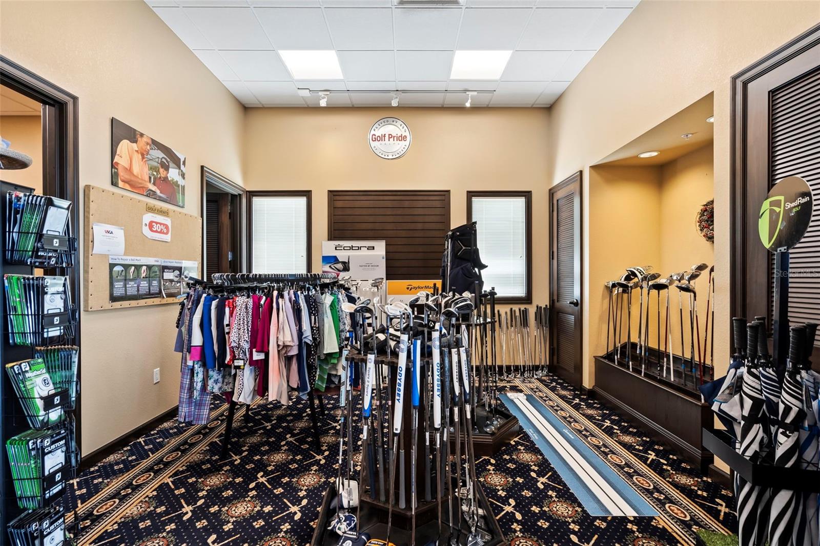 Image 52 of 81 For 214 Southampton Drive 327