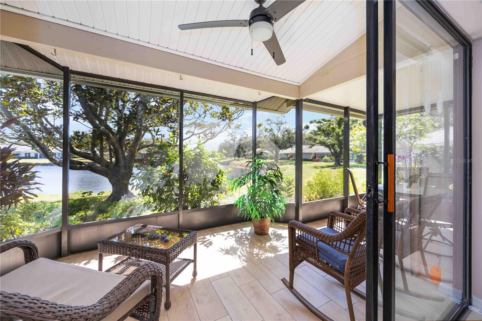 Image 7 of 81 For 214 Southampton Drive 327