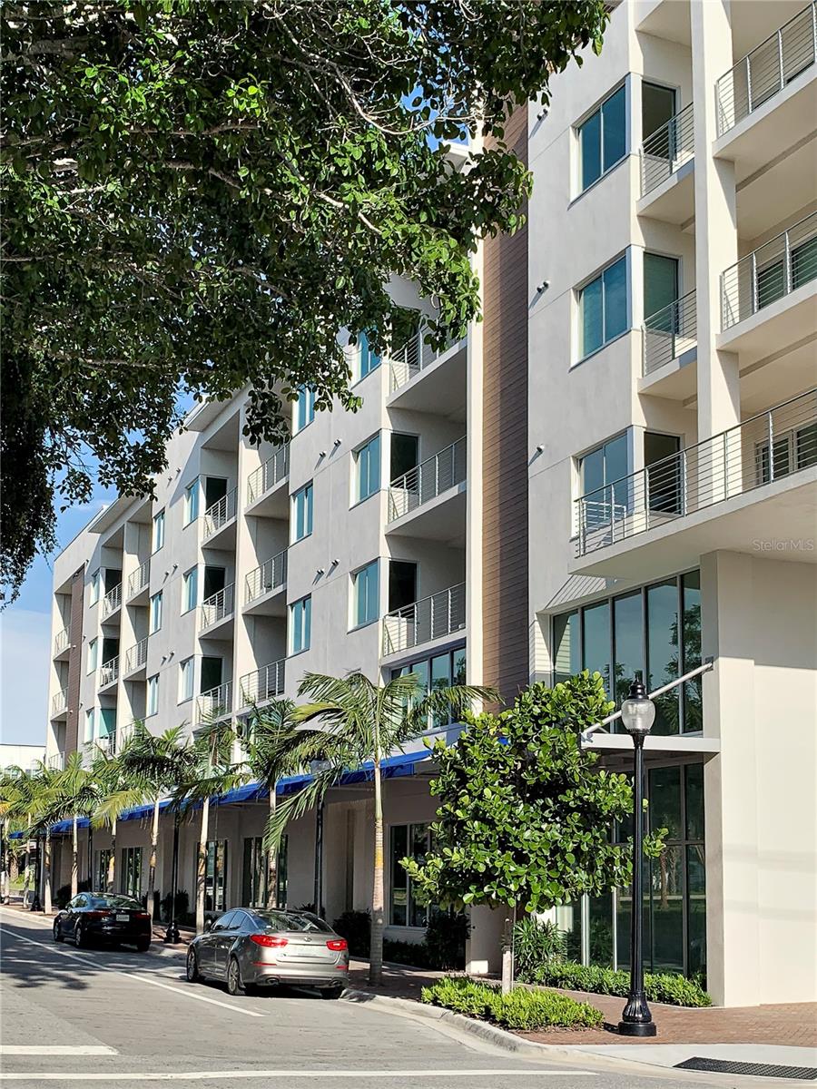 Image 2 of 9 For 332 Cocoanut Avenue 508